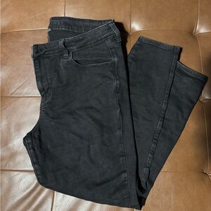 American Eagle sz 18 women’s next level stretch black jeggings